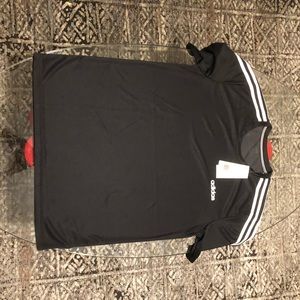 Adidas t-shirt